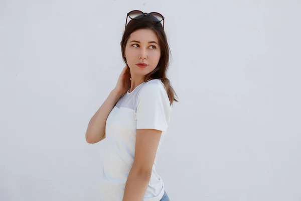 Image Young Business Asian Woman White Shirt Sunglassed Posing Isolated — Stock Photo, Image