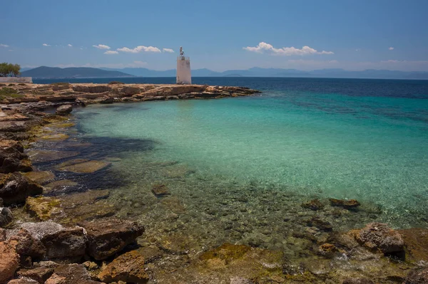 Costa Selvagem Ilha Aegina Com Águas Claras Azuis Mar Mediterrâneo — Fotografia de Stock