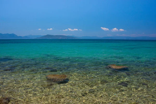Águas Límpidas Azuis Mar Mediterrâneo Golfo Sarónico Grécia — Fotografia de Stock