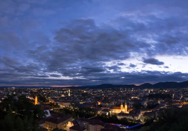 Stadsljus Graz Och Mariahilfer Kyrka Mariahilferkirche Utsikt Från Shlossberg Kullen — Stockfoto