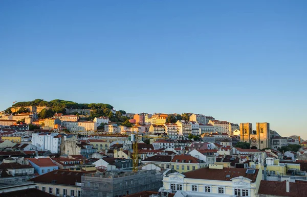 Die Dächer Von Lissabon Mit Der Kathedrale Santa Maria Maior — Stockfoto