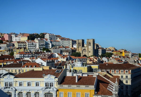 Die Dächer Von Lissabon Mit Der Kathedrale Santa Maria Maior — Stockfoto