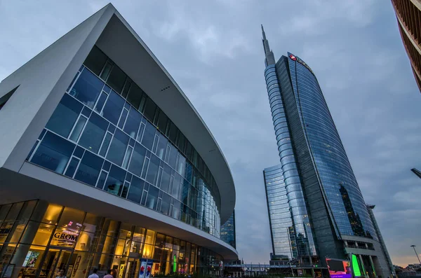 Moderna Torre Construcción Nuevo Distrito Negocios Porta Nuova Rascacielos Más —  Fotos de Stock