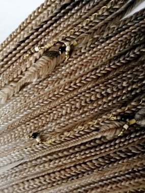 Yakın mesafeden ahşap arka planda örgüler