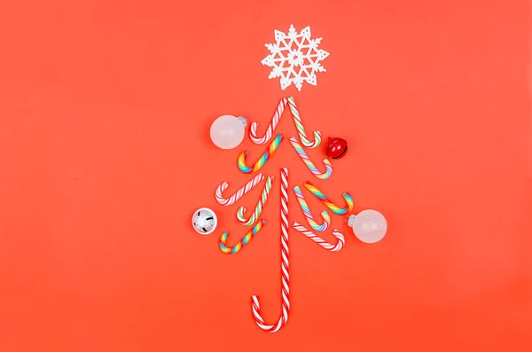 Colorida Interpretación Del Árbol Navidad Dulces Copos Nieve Sobre Fondo — Foto de Stock