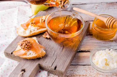 ricotta peyniri ve armut sandviç reçel 