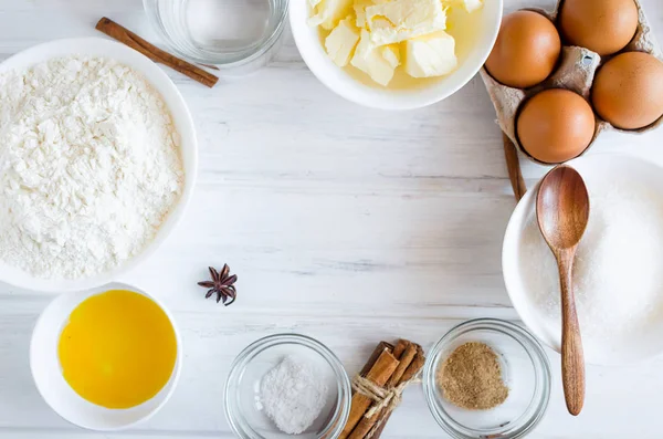 Ingrediënten voor peperkoek of cake bakken — Stockfoto