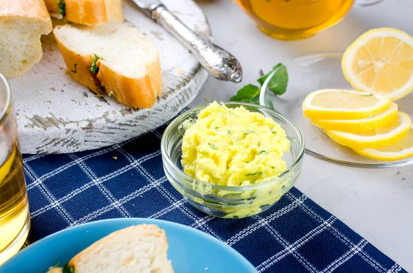 Sandwiches with homemade spiced herbal butter and spices — Stock Photo, Image