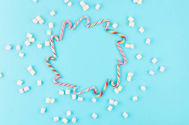 Noel geçmişi. karamel baston ve marshmallow ile