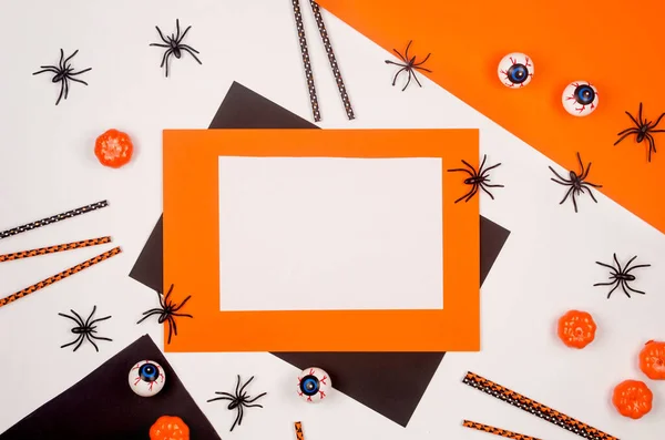 Halloween Feestcompositie Papieren Achtergrond Zwart Oranje Wit Vlakke Lay Halloween — Stockfoto