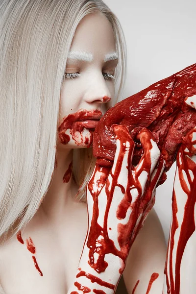 Young Blonde Eating Fresh Bloody Meat Hands Face Girl Traces — Stock Photo, Image