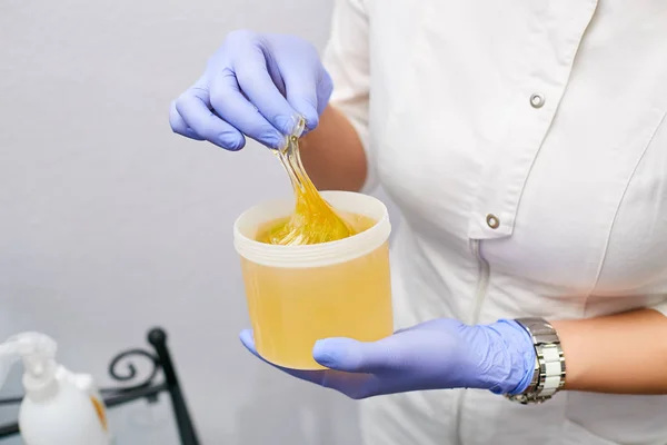 Master sugaring, Yapıştır uygulama için hazırlar. Depilasyon.