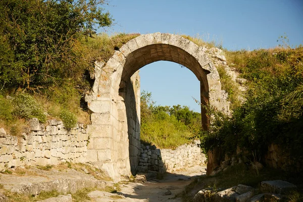 Antiguo Arco Piedra Península Crimea — Foto de Stock