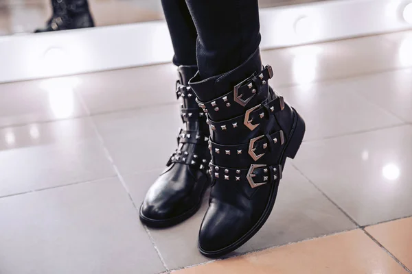 Luxurious Autumn Boots Made Genuine Leather Decorated Metal Inserts Girl — Stock Photo, Image