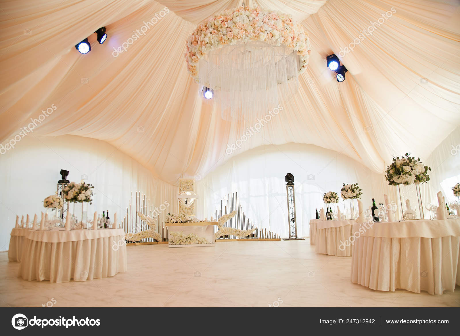 Wedding Ceremony Beautiful Tent Hall Dining Tables Decorated Bouquets  Flowers Stock Photo by ©jenyhanter 247312942