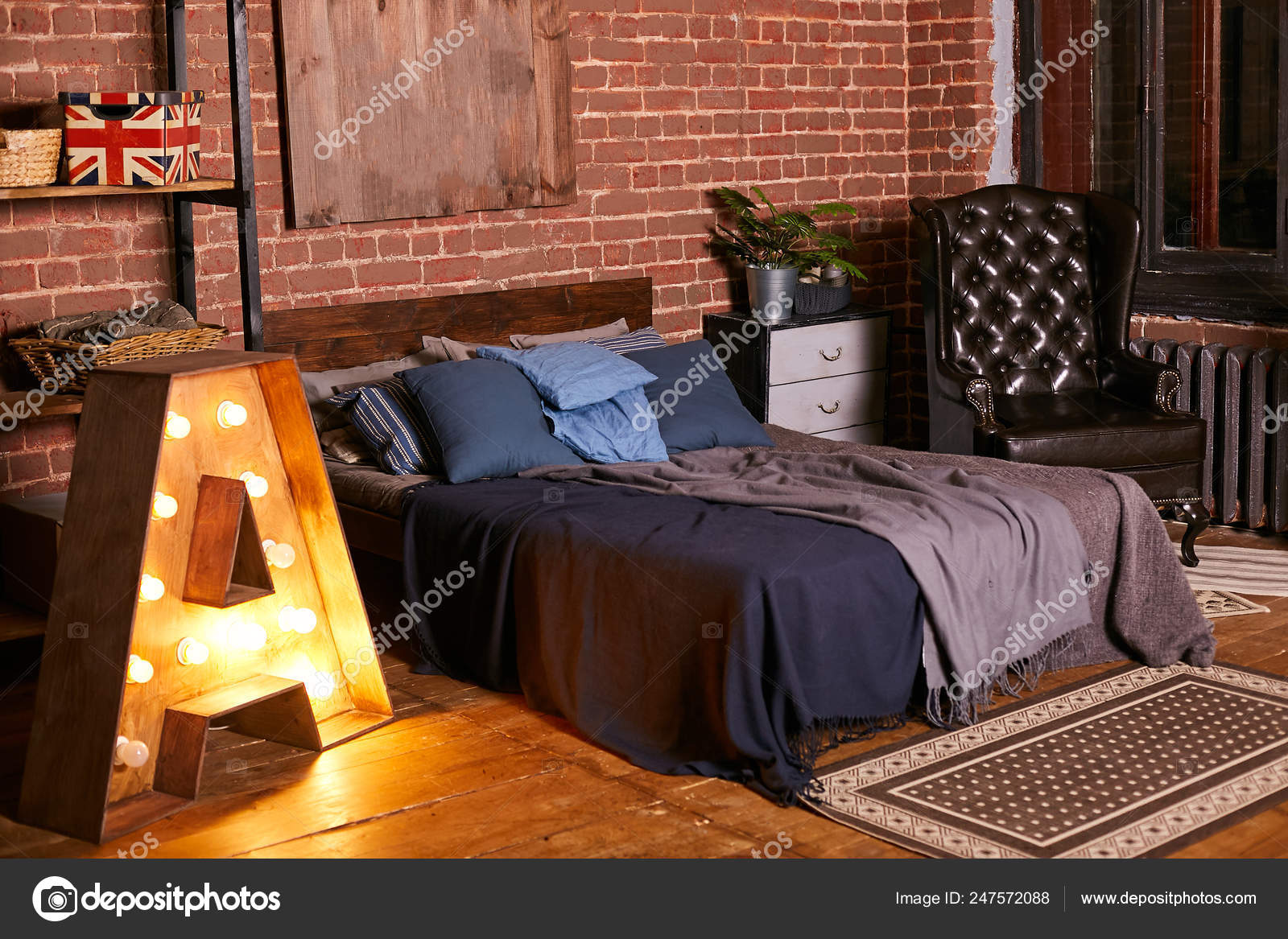 Camera Da Letto Moderna Con Un Letto In Legno In Colori