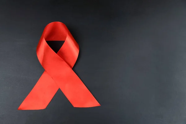 Rood Lint Zwarte Achtergrond Aids Dag — Stockfoto