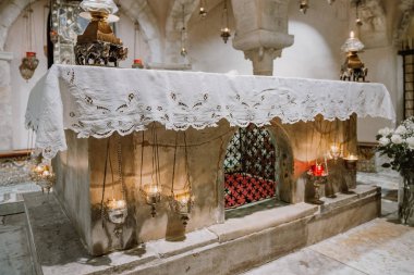 Bari, İtalya - 07 Kasım, 2018: kurumlu Basilica di San Nicola, 1197, Romanesk mimari tarzı, önemli hac Roma Katolikler Ortodoks Hıristiyanlar için hedef