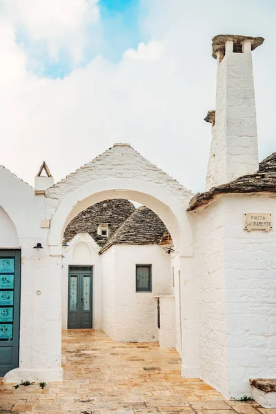 November 2018 Trulli Alberobello Gyönyörű Város Házak Turisztikai Található Puglia — Stock Fotó