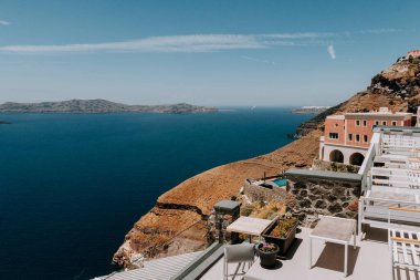 Oia Santorini Yunanistan, gündüz deniz manzarası çok güzel.