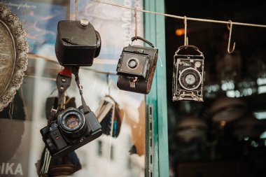 Fotoğraf makinesi ve film eski zamanlardan.