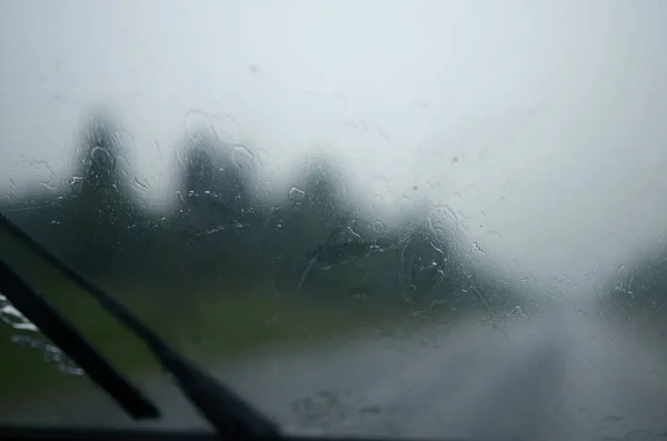 Wet Windshield Car Which Heavy Downpour Rides Road Poor Visibility — Stock Photo, Image