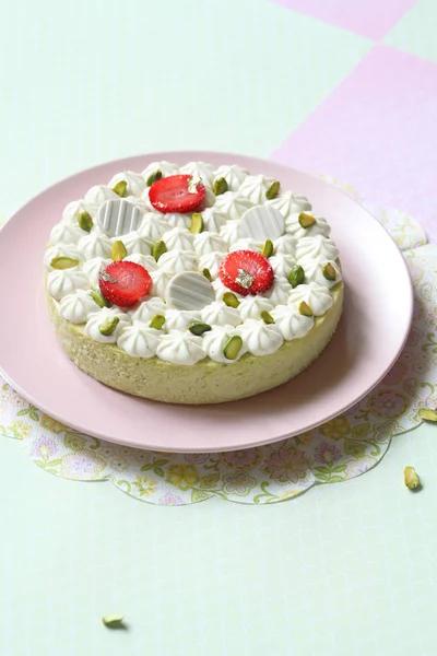 Pistache Cheesecake Met Vanille Diplomaat Room Licht Groen Roze Achtergrond — Stockfoto
