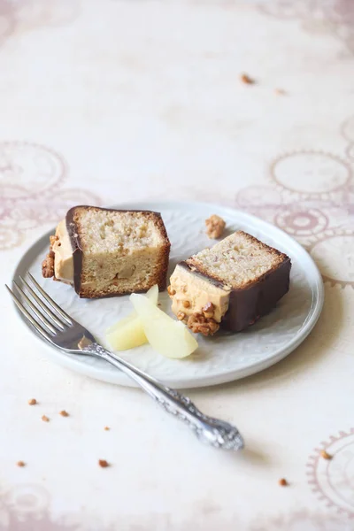 Two Pieces Almond Pear Loaf Cake Covered Chocolate Glaze Topped — Stock Photo, Image