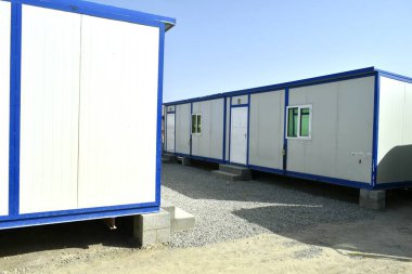 Portacabin. Taşınabilir ev ve ofis kulübeleri. Çalışma Kampı. İskele kulübesi. Küçük geçici evler: Muscat, Umman - 08-10-2020