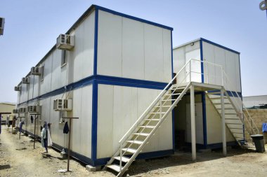 Portacabin. Taşınabilir ev ve ofis kulübeleri. Çalışma Kampı. İskele kulübesi. Küçük geçici evler: Muscat, Umman - 08-10-2020