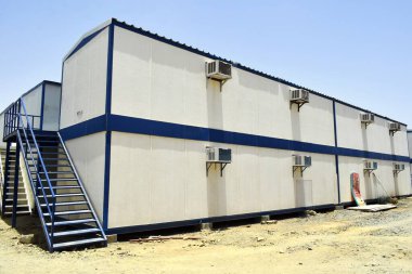 Portacabin. Taşınabilir ev ve ofis kulübeleri. Çalışma Kampı. İskele kulübesi. Küçük geçici evler: Muscat, Umman - 08-10-2020