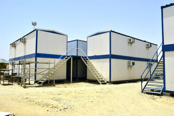 Portacabin. Taşınabilir ev ve ofis kulübeleri. Çalışma Kampı. İskele kulübesi. Küçük geçici evler: Muscat, Umman - 08-10-2020
