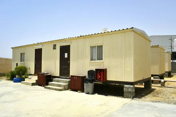 Portacabin. Taşınabilir ev ve ofis kulübeleri. Çalışma Kampı. İskele kulübesi. Küçük geçici evler: Muscat, Umman - 08-10-2020