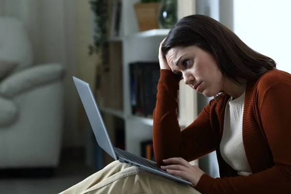 Sad Woman Checking Bad News Laptop Home Night — Stock Photo, Image