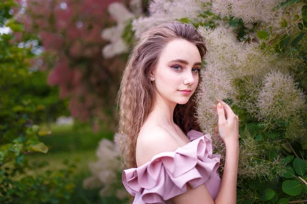 Teenager Girl Curly Long Hair Pink Costume Blooming Cotinus Coggygria — Stock Photo, Image