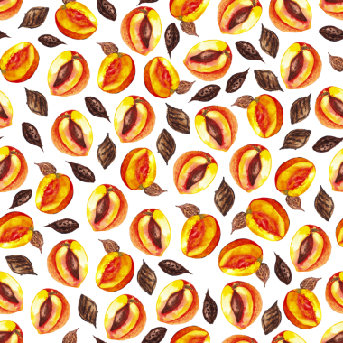 Yarım şeftali ve çukurların kusursuz deseni, beyaz arka planda elle boyanmış suluboya çizimler.