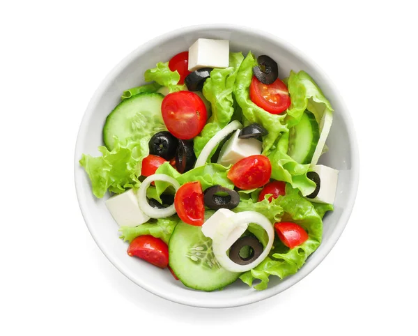 Ensalada Griega Tradicional Tazón Blanco Aislado Sobre Fondo Blanco — Foto de Stock