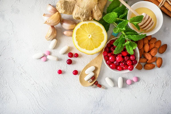 Varios Productos Naturales Saludables Para Mejorar Inmunidad Los Remedios Fríos — Foto de Stock
