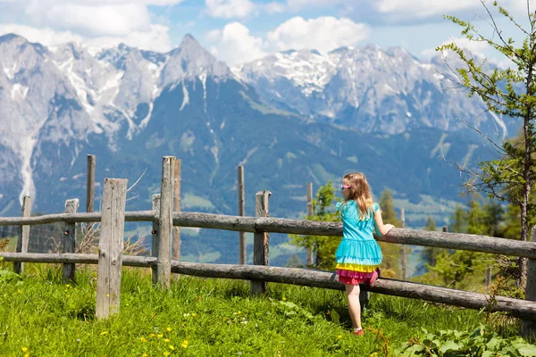 Children Hiking Alps Mountains Kids Look Snow Covered Mountain Austria — Stock Photo, Image