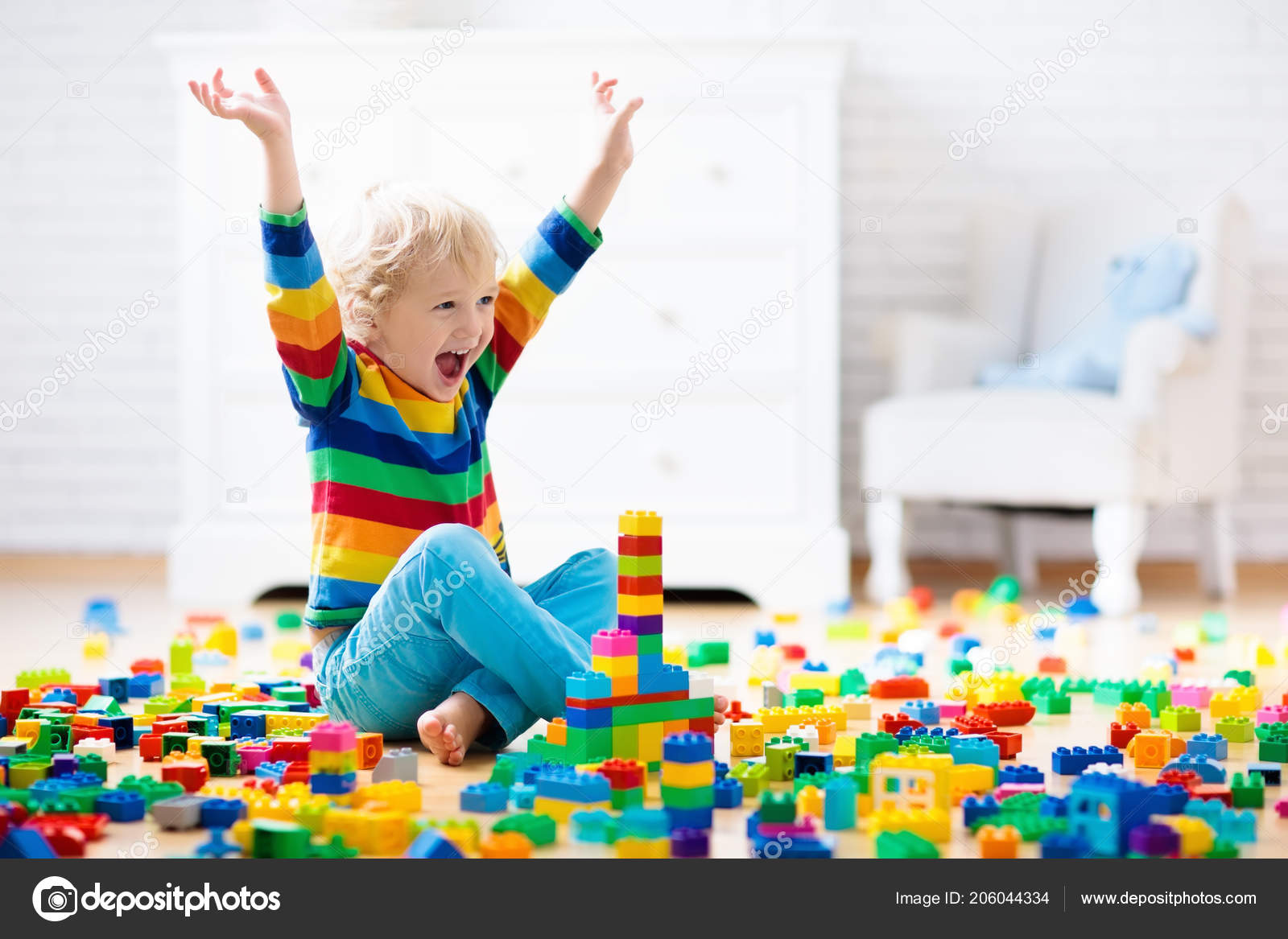 little boy construction toys