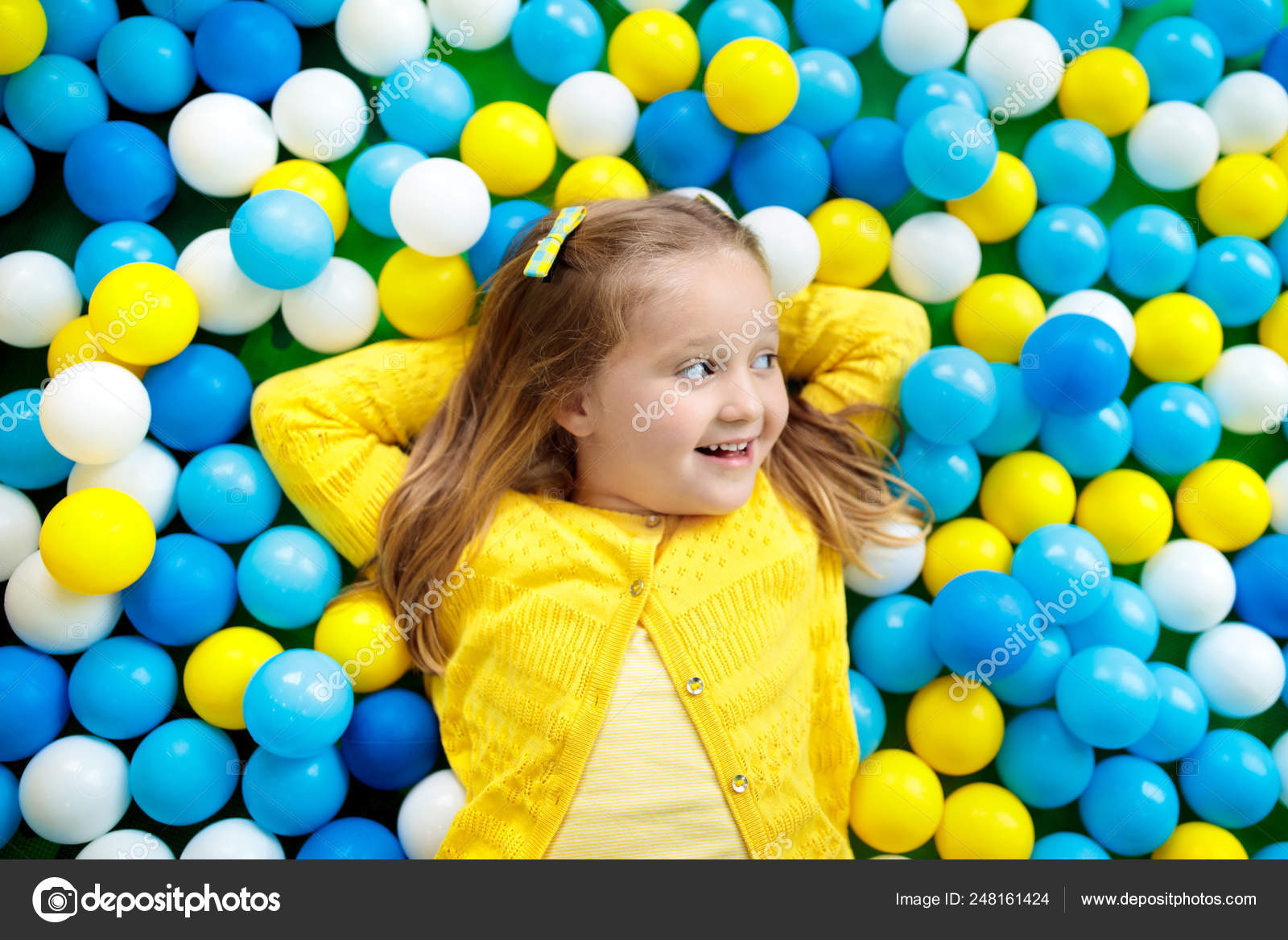 kid active ball pit