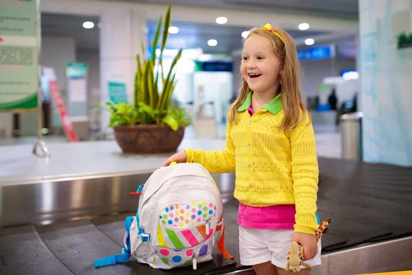 Kids Airport Luggage Belt Children Travel Airplane Traveling Flying Child — Stock Photo, Image