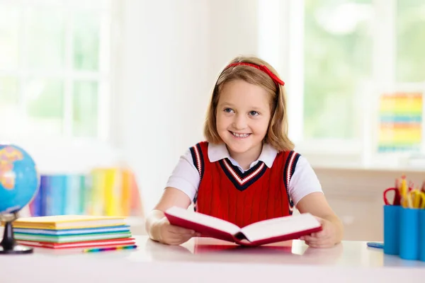 Barn Går Tillbaka Till Skolan Barn Studerar Och Lär Sig — Stockfoto