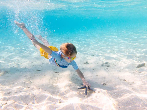 Plongée Avec Tuba Pour Enfants Les Enfants Nagent Sous Eau — Photo