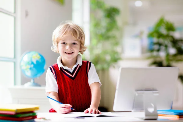 Fjärrundervisning Online Skolbarn Med Dator Som Har Videokonferens Chatt Med — Stockfoto