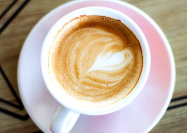 Bir cafe con leche 'nin üst görüntüsü