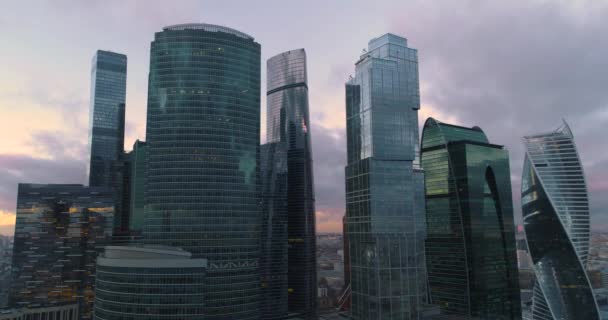 İş Merkezi Moskova şehir. Hava, dron ateş. — Stok video