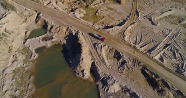 kamyon kum ocağında