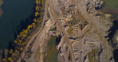 kamyon kum ocağında