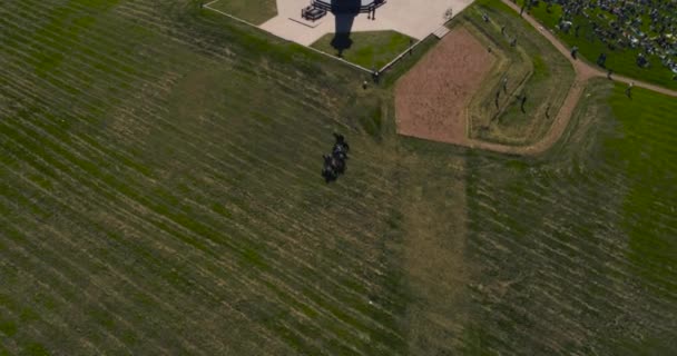 Obszar Borodino i główny pomnik rosyjskich żołnierzy Borodino, Rosja. Fotografia lotnicza — Wideo stockowe